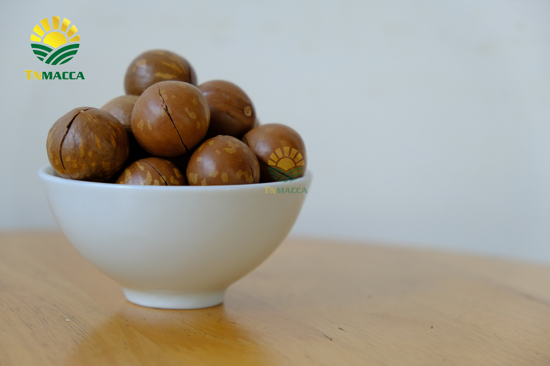 cach-rang-hat-macca-3-cach-rang-hat-macca-duoc-dung-pho-bien