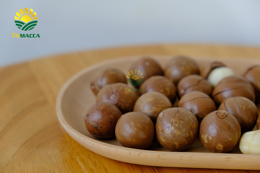 cach-rang-hat-macca-3-cach-rang-hat-macca-duoc-dung-pho-bien