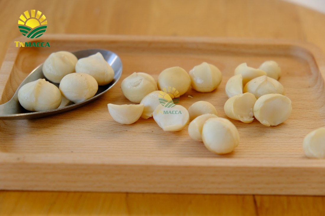 cach-su-dung-hat-macca-va-an-bao-nhieu-khi-nao-la-du-de-giam-can